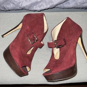 Michael kors red silver buckle heels